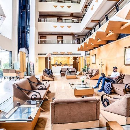 Hotel Gandharva Shivajinagar Pune Extérieur photo