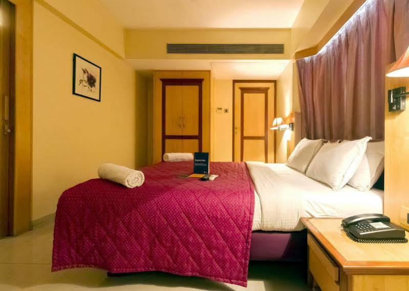 Hotel Gandharva Shivajinagar Pune Extérieur photo