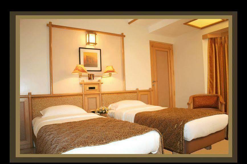Hotel Gandharva Shivajinagar Pune Extérieur photo