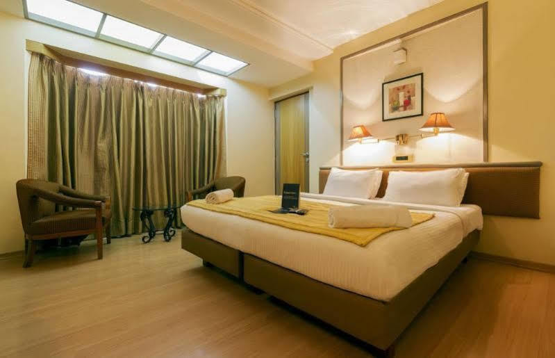 Hotel Gandharva Shivajinagar Pune Extérieur photo