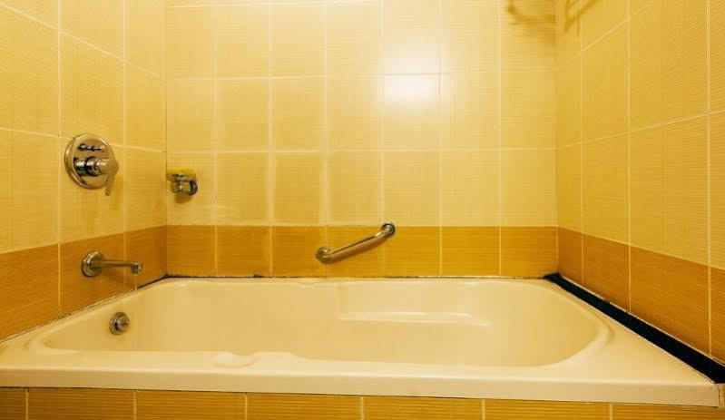 Hotel Gandharva Shivajinagar Pune Extérieur photo