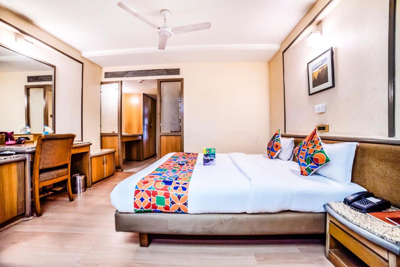 Hotel Gandharva Shivajinagar Pune Extérieur photo