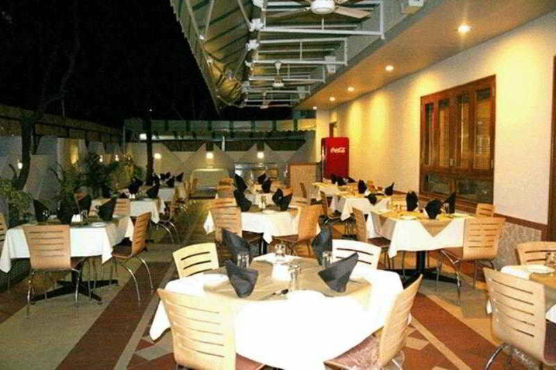Hotel Gandharva Shivajinagar Pune Extérieur photo